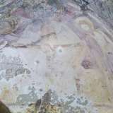 ...sorregge Ges� crocifisso tra san Giovanni Battista e sant�Andrea...
